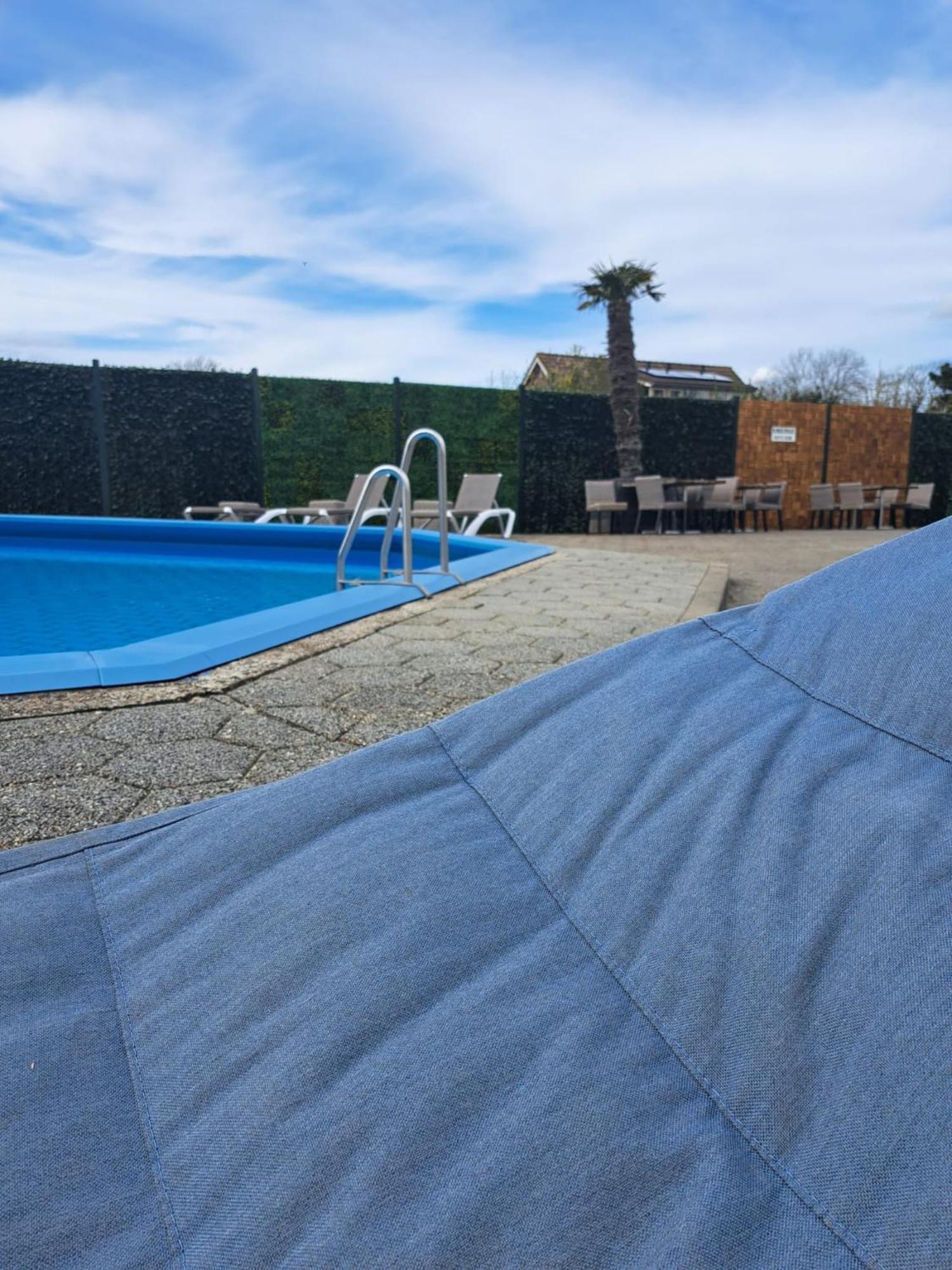 Strandhotel Dennenbos โอชต์คาเปลเล ภายนอก รูปภาพ